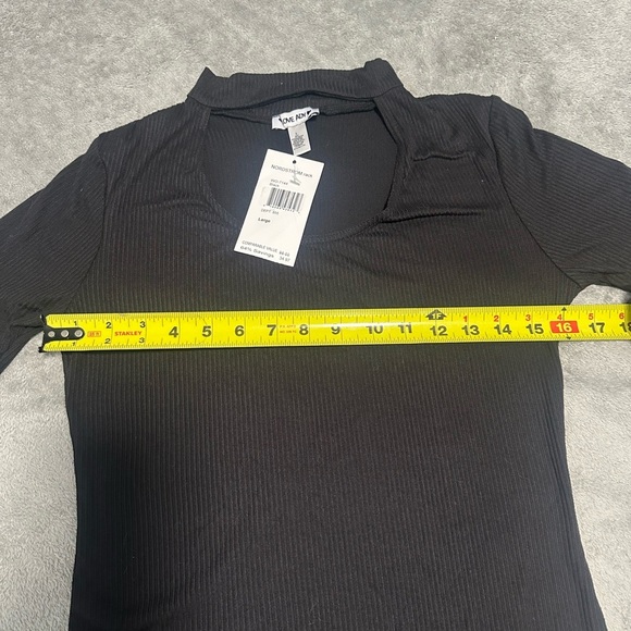 LOVE ADY‎ Ribbed Knit, Neck Cutout, Black Midi Dress Size Large NWT - Picture 4 of 9